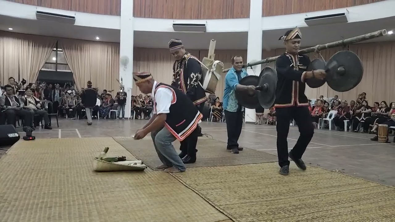 Persembahan Ngegah Umeh dr Rumah BUJANG PALAI sempena majlis Ngirede pej. Daerah Tebedu pd 13/02/26