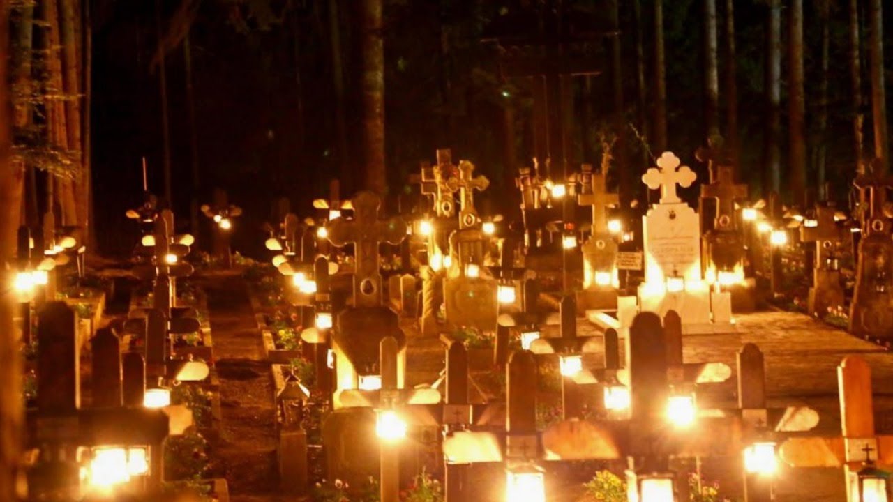 Miezonoptica, Utrenia și Sfânta Liturghie - Înainte-prăznuirea Adormirii Maicii Domnului