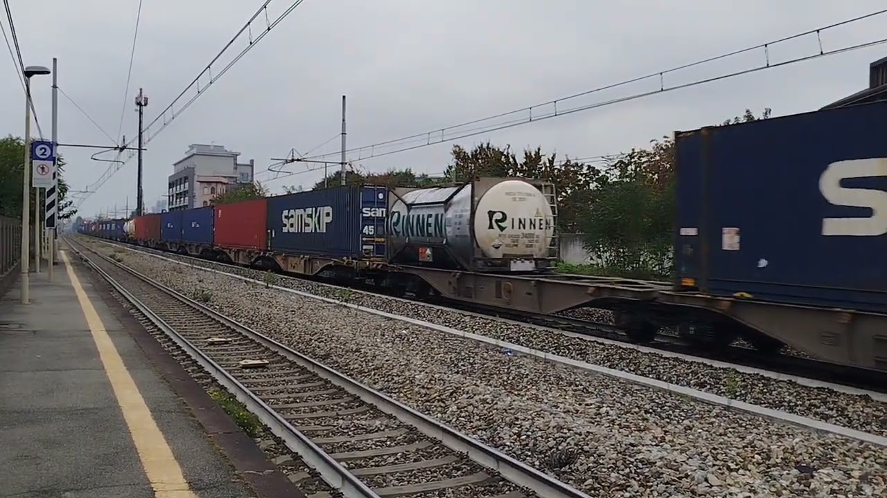 Re 475 403 Bls Cargo con Tec Rotterdam Melzo 4/10