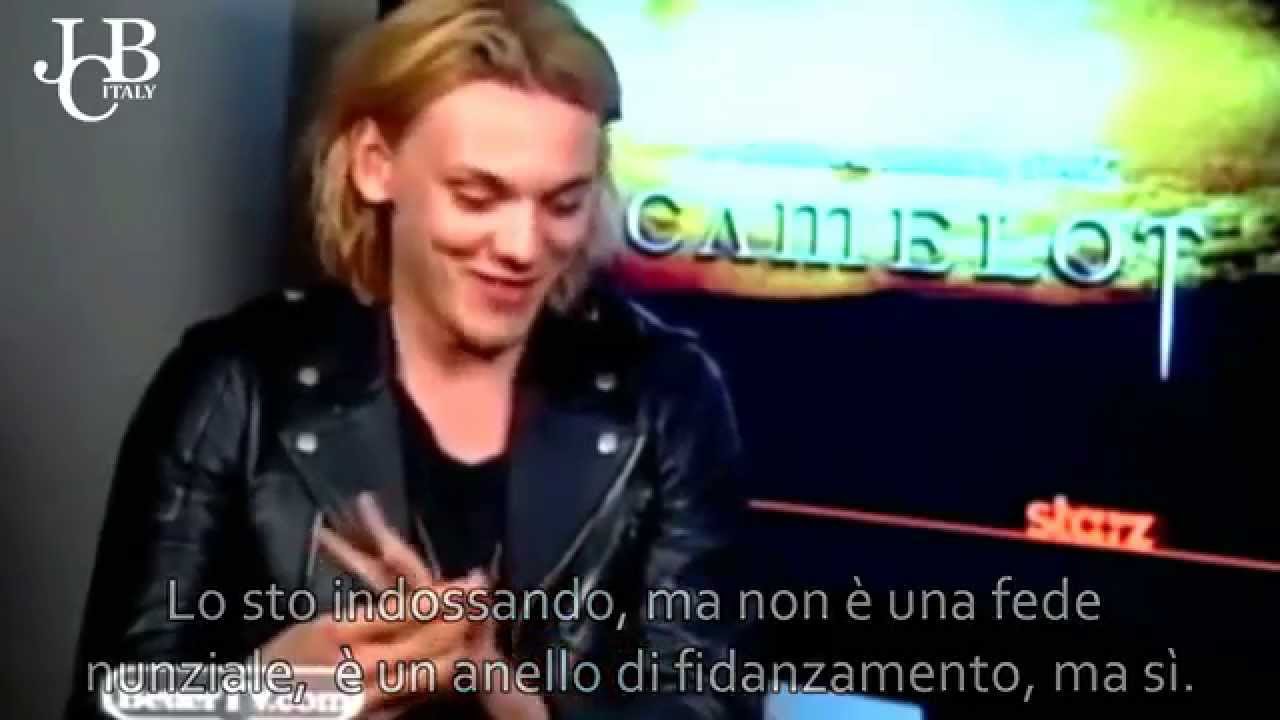 [2010] Jamie Campbell Bower talks about his engagement with Bonnie Wright - SUB ITA.