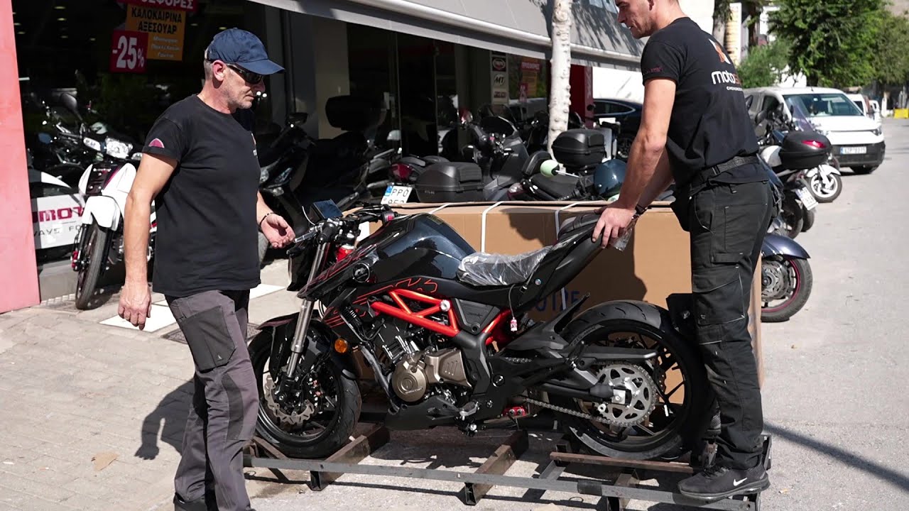unboxing QJ MOTORS naked motorcycle SRK400 new model 2024