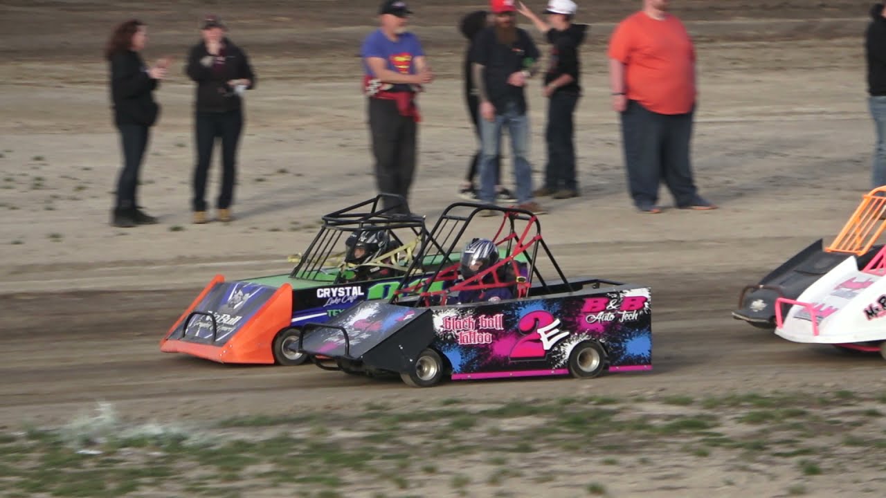 Mini Wedge 10-14 Heat race at Mt. Pleasant Speedway on 05-14-2021!!