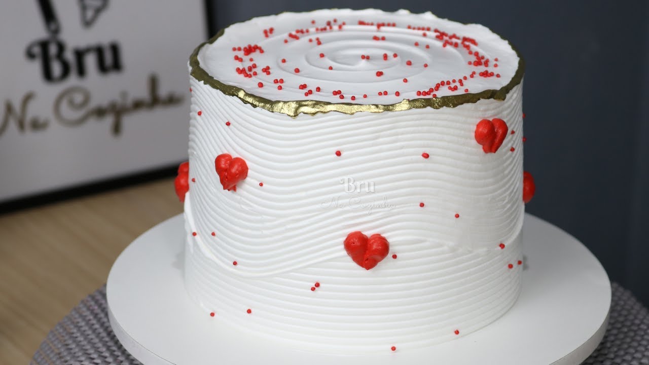 DECORAÇÃO DELICADA COM CORAÇÕES DIA DOS NAMORADOS - BOLO DIA DOS NAMORADOS | Bru na Cozinha |