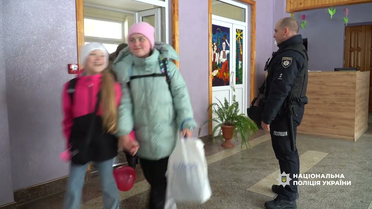 Поліцейські та рятувальники відпрацьовують алгоритм дій у разі нападу на навчальний заклад