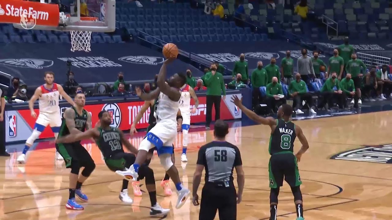 Zion Williamson just bullied Tristan Thompson in the post my goodness