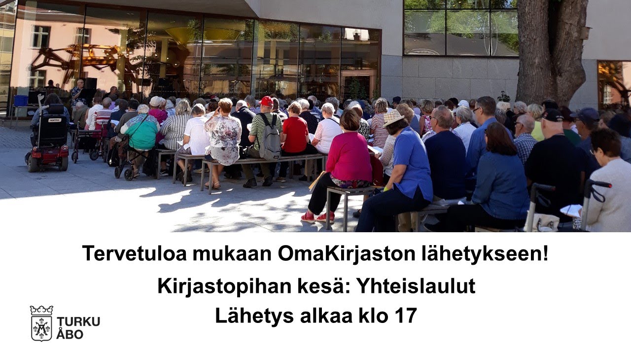 Yhteislaulut kirjaston pihalta 14.8.2023