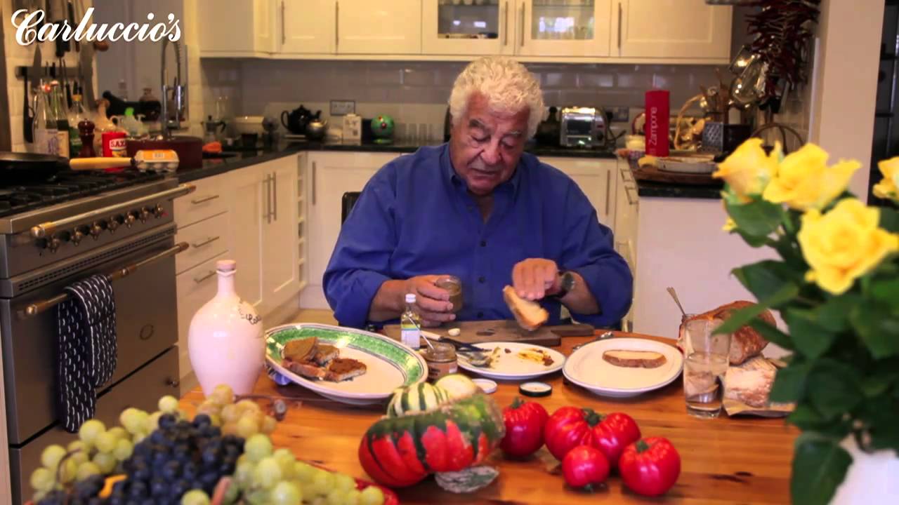 Antonio Carluccio makes easy crostini for Christmas