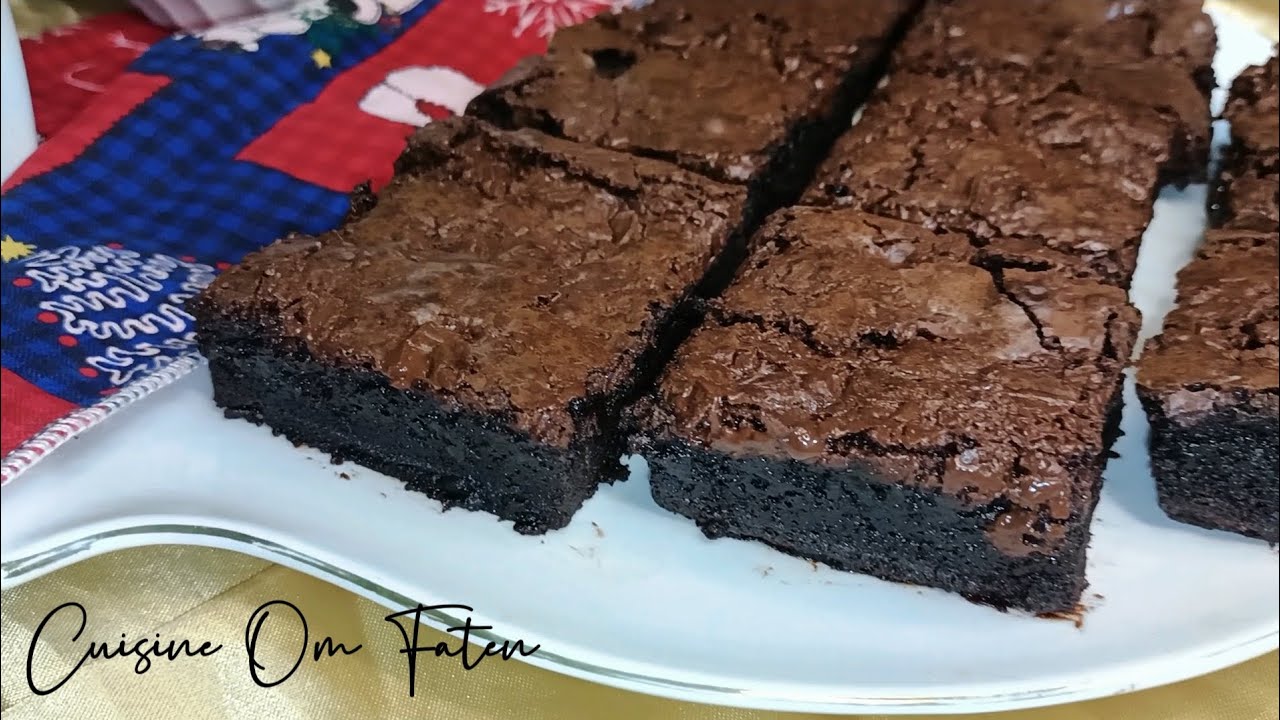 لعشاق الشوكولاتة🍫ألذ براونيز بالشوكولاتة ممكن تجربوه! سهل و سريع التحضير و بمكونات موجودة في كل دار👌
