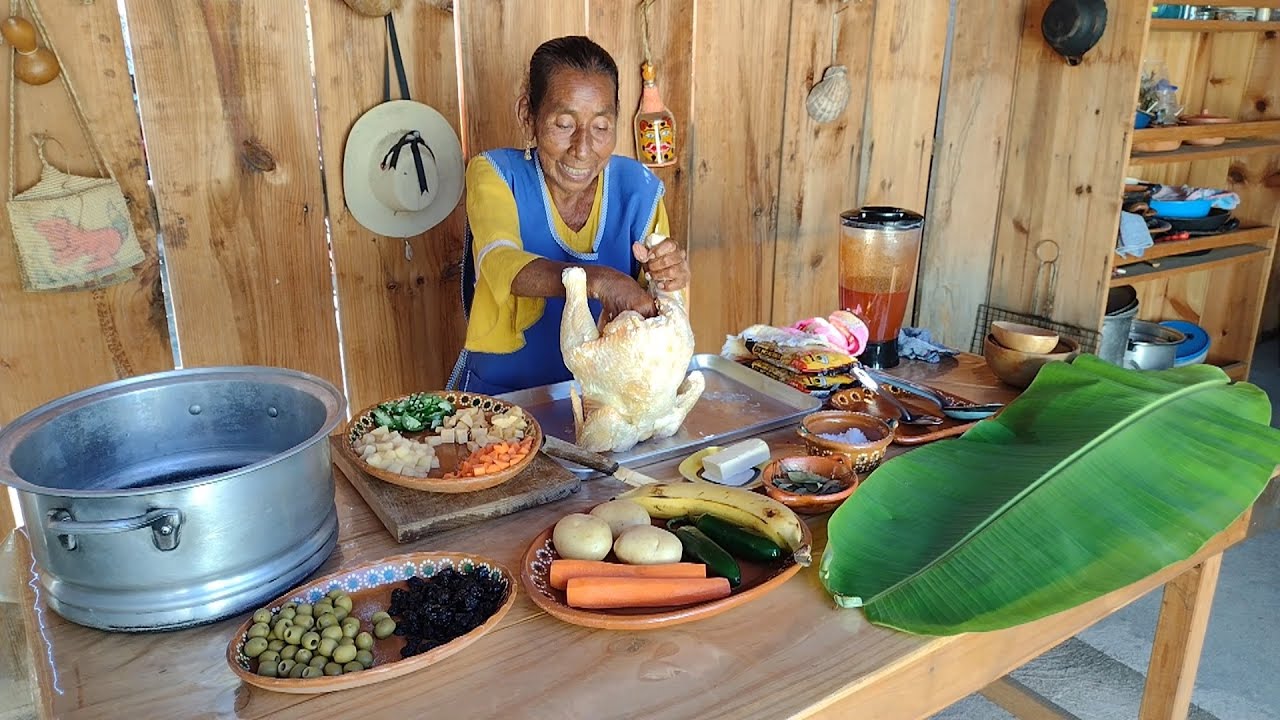 Hoy Les Cocine Un Rico POLLO RELLENO, Les Enseño Como Lo Preparo Yo | DOÑA LUPITA