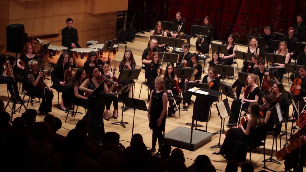 Dannii Meagher And Beau Dermott Duet