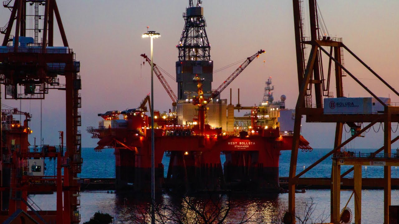 Offshore Rig Ambient sounds - 3 Hours (Tomb Raider 2)