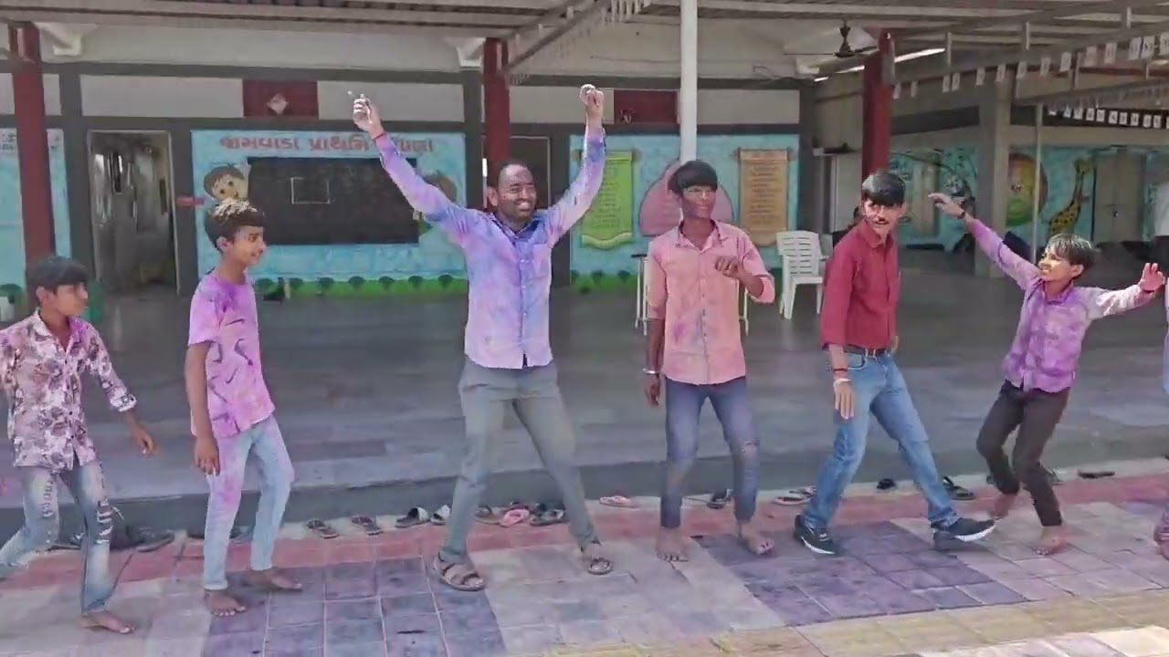 જામવાડા પ્રાથમિક શાળા ધૂળેટી ની ઉજવણી