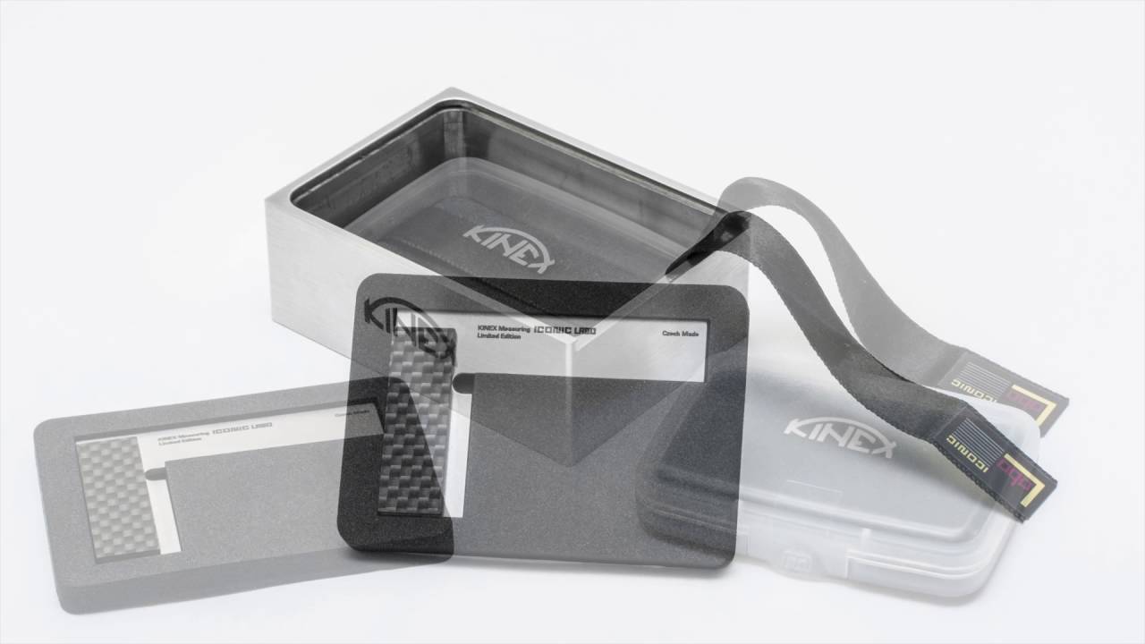 Ultralehk&yacute; &uacute;heln&iacute;k KINEX ICONIC Labo (carbon/titan)
