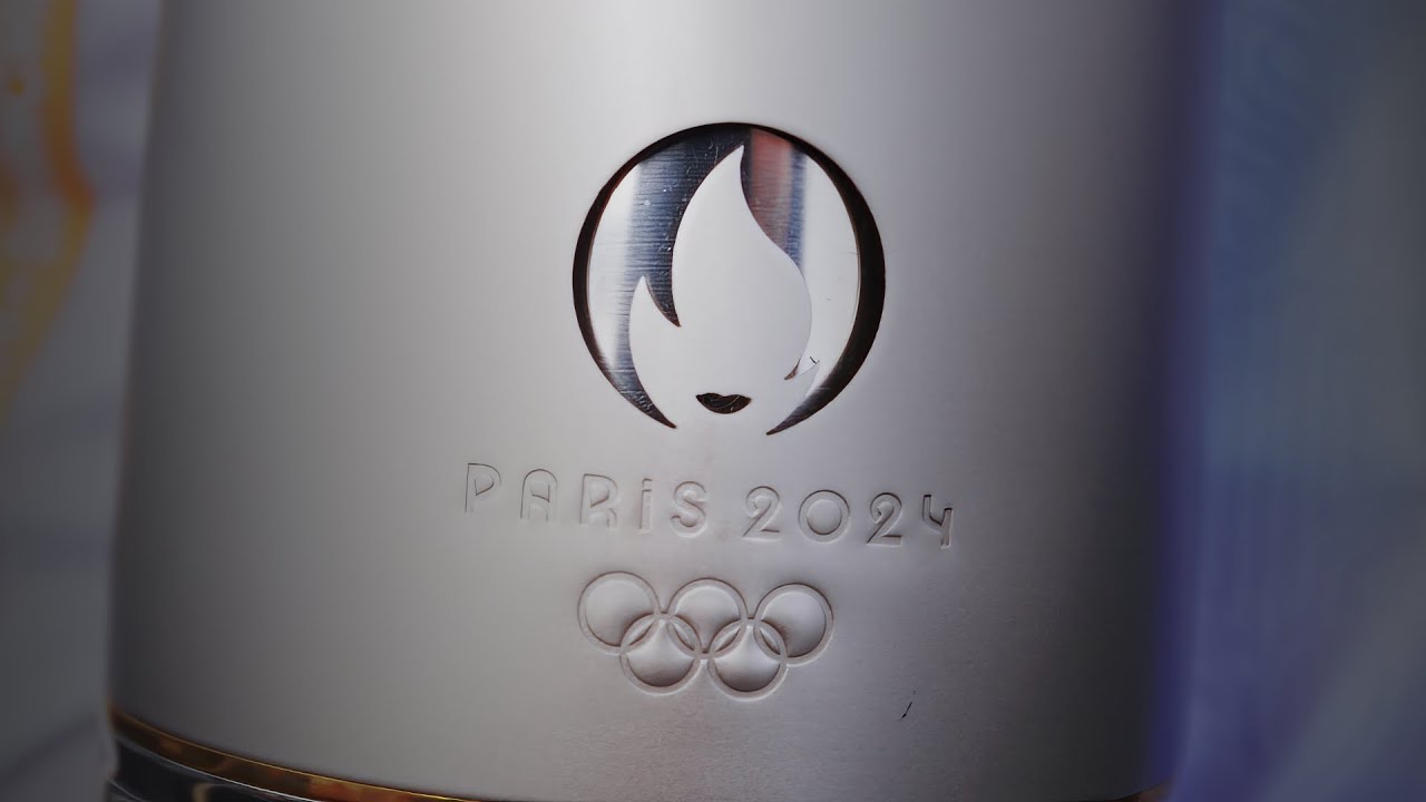 Passage de la Flamme Olympique à Mantes-La-Ville - 23 Juillet 2024 (Vidéo Officielle)