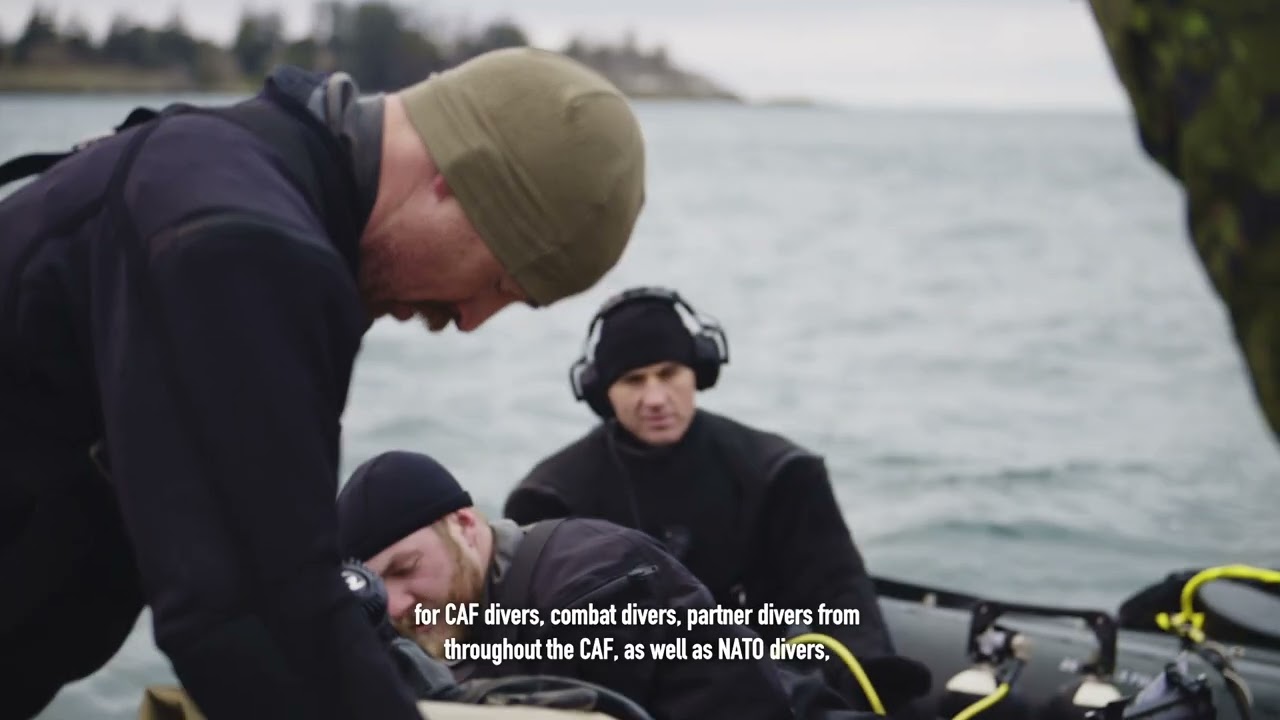 🎥 What is an Army Combat Diver? 💥