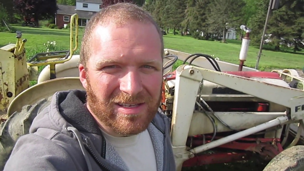 Ford 2000 Tractor Walk around Backhoe and Loader