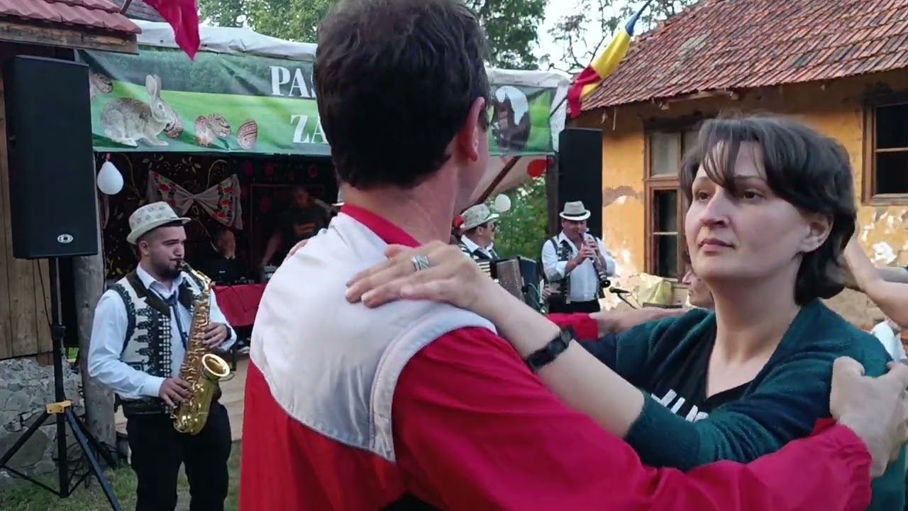 Paști in țara Zarandului Ansamblu Juni Crisului Dieci Budești 06 05 2024