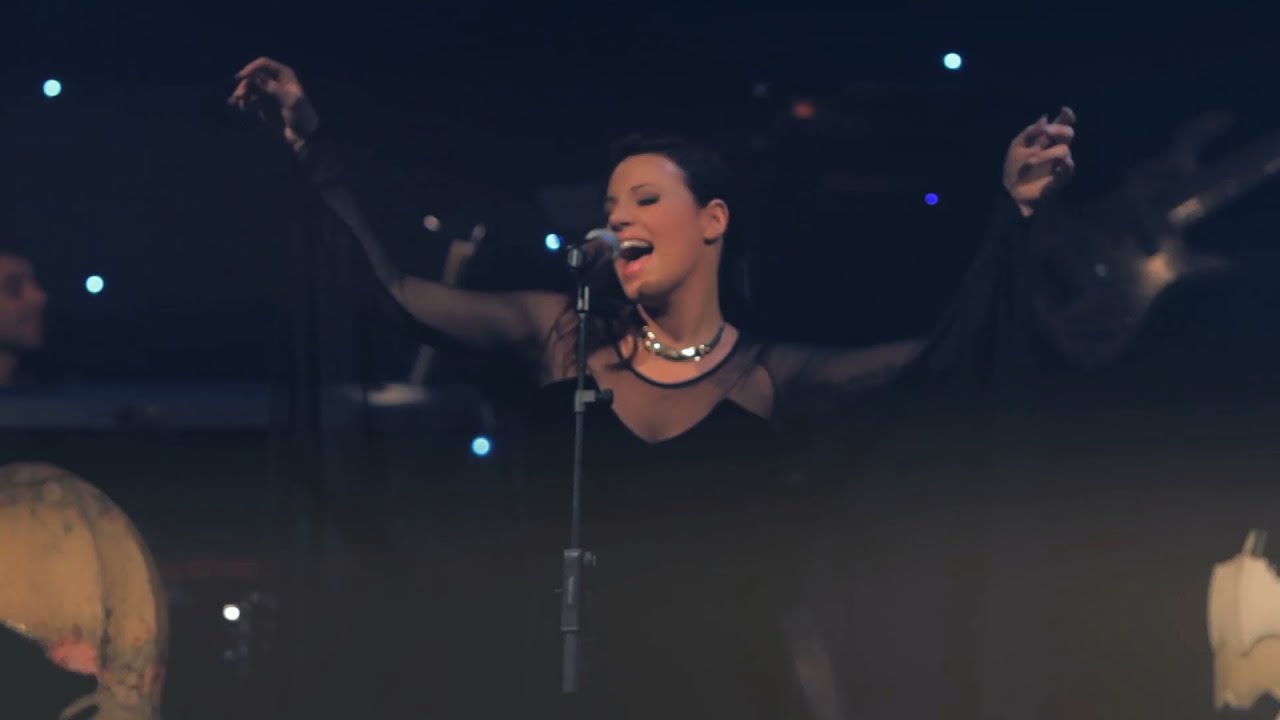 Devi Dirmi Di Si - ROBERTA BONANNO (Official Video)