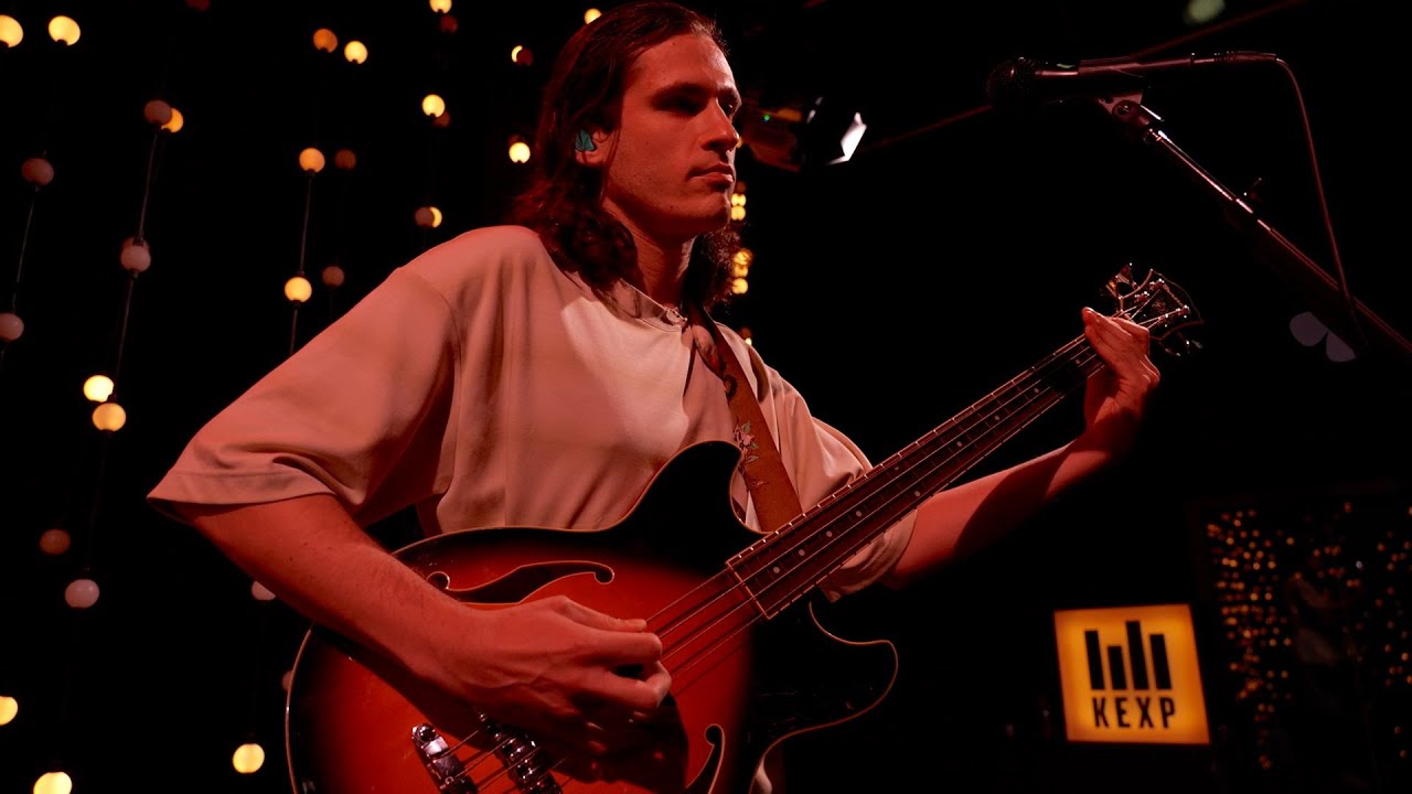 Crumb - AMAMA (Live on KEXP)