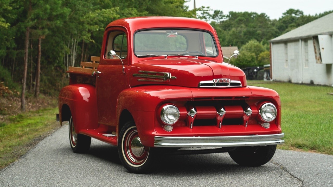 25 Old American Trucks We Want Back!