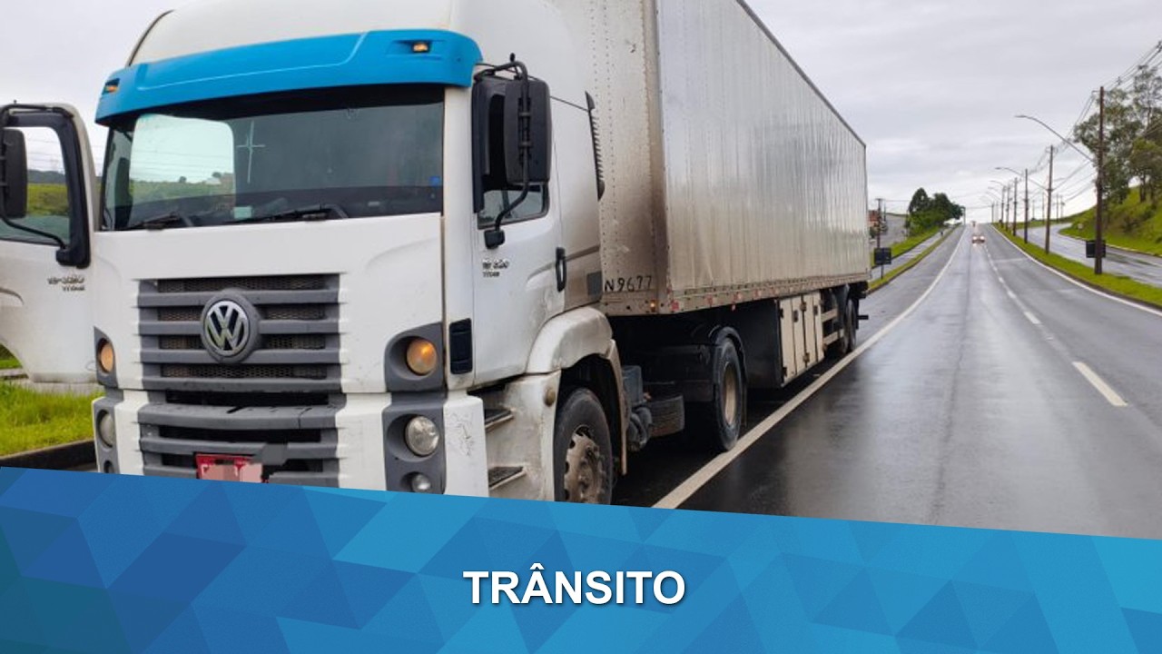 Caminhão com 125 multas atrasadas é apreendido na MGC-146