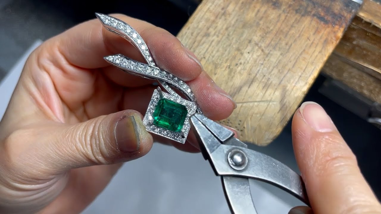 ザンビア産エメラルドのペンダントヘッド制作動画