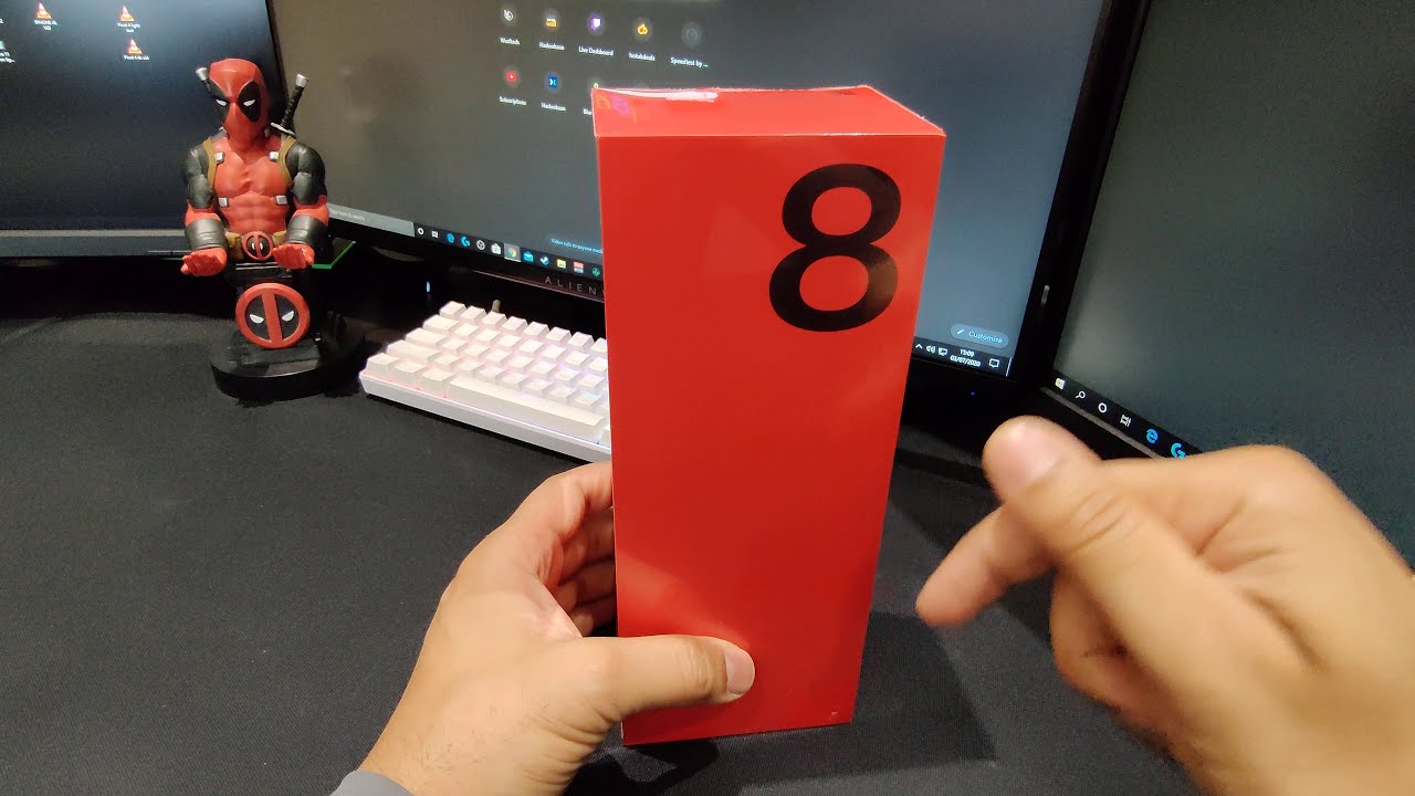 OnePlus 8 Pro Unboxing Onyx Black.