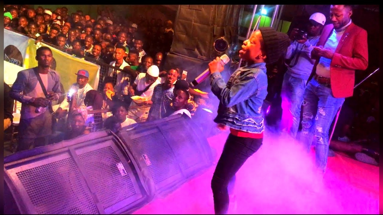 INCREDIBLE VANESSA JONES IS HONOURED AS SHE SINGS FOR THE CEO DORO MUSIC  ENTERTAINMENT