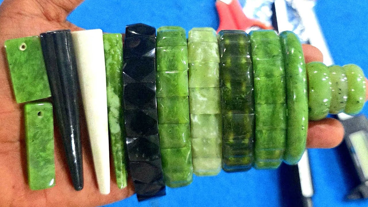 Awie_Gemstone sedang live sekarang!