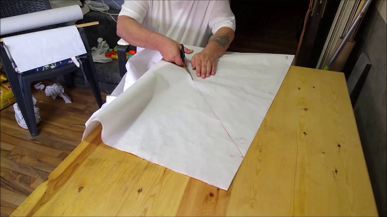 s01e01 the build of