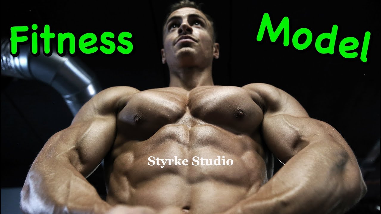 Fitness Model Shreds Jay Cass Styrke Studio