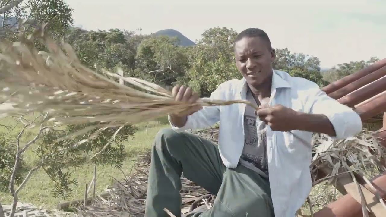 Construção tradicional: tijolo de adobe e telhado de palha