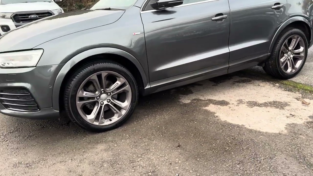 Audi Q3 2.0 TSI S Line Stronic Automatic 2016 года выпуска, комплектация 66, в отличном состоянии.