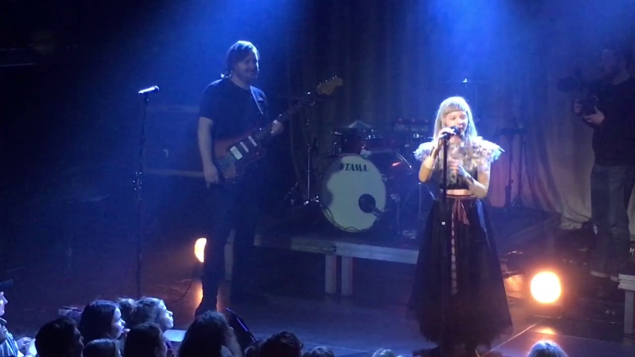 Aurora - Nature Boy (a capella Eden Ahbez cover) - Live at the Melkweg
