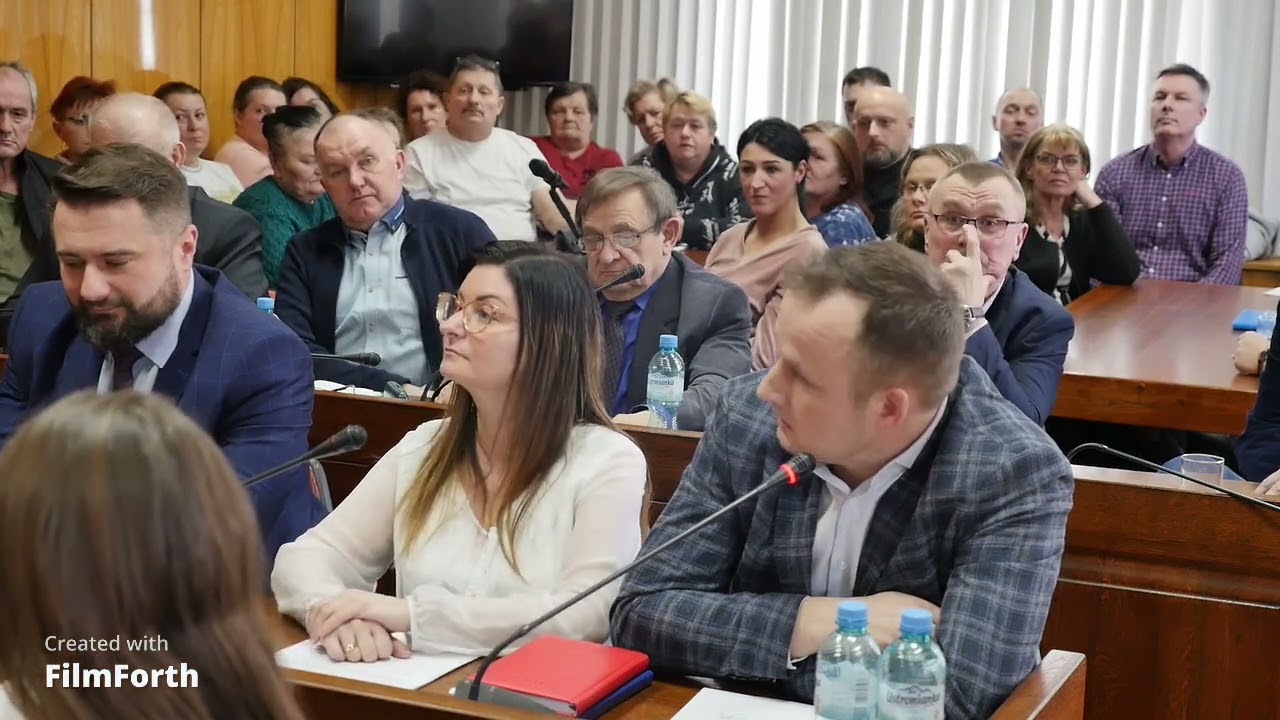 Kto tak naprawdę rządzi w Pakości i komu na niej zależy?