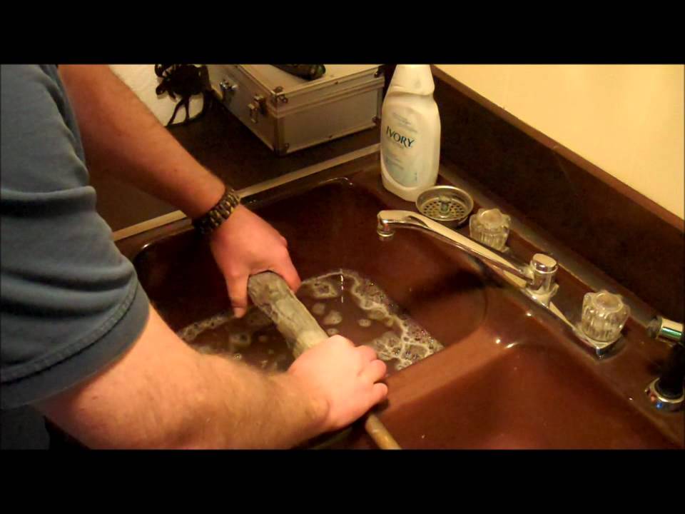 Making Newspaper Fire Logs Another Method.wmv