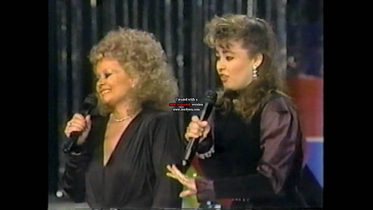 Tammy Faye & Tammy Sue Bakker's 'Lean On Me' Duet on Live TV: 12/31/86