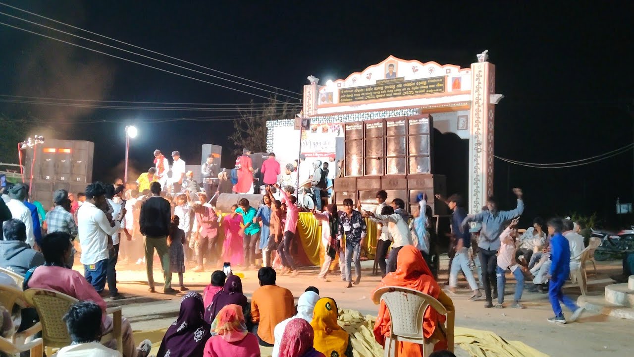 Jayesh Malosan GJ.02 is live pudgam Shailesh barot ni moj        #shaileshbarot @shaileshbharot