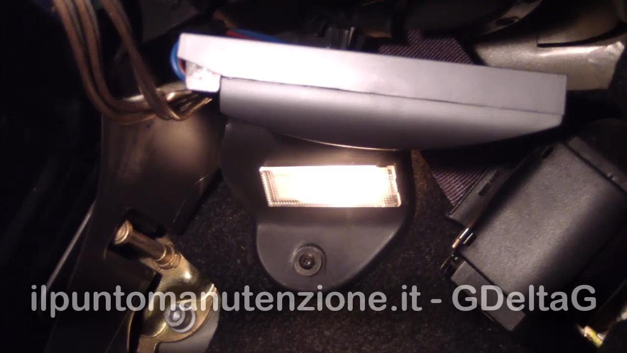 Cambio lampadina baule Fiat Punto mk2