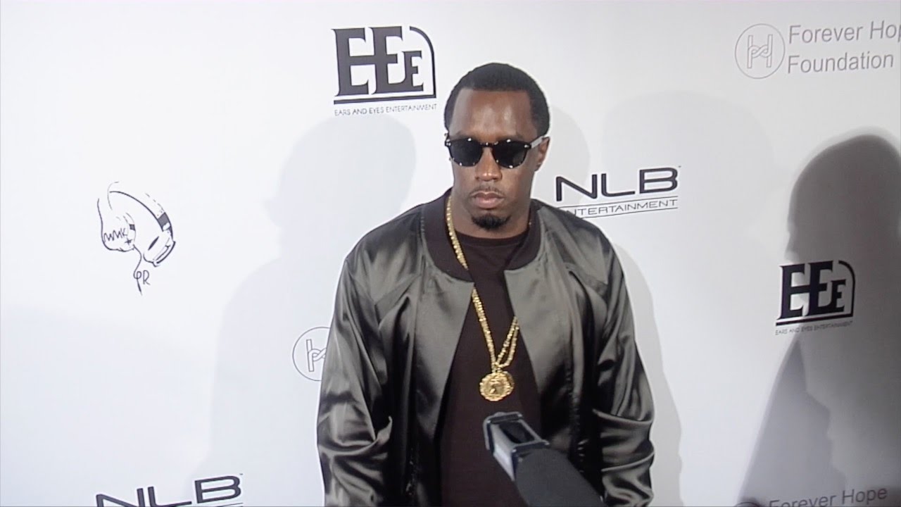 P. Diddy и Джастин Комбс // Прибытие гостей на афтерпати Diddy #FinnaGetLoose после церемонии VMA