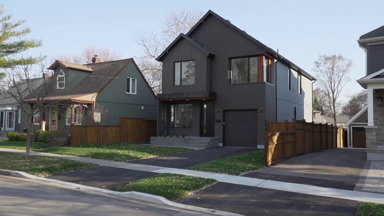 68 Uno Drive, Toronto, Ontario