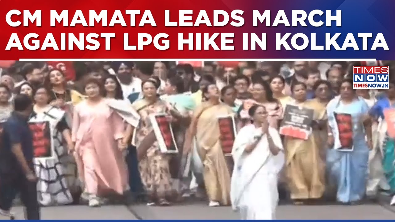 WB CM Mamata Banerjee Leads Kolkata March Against LPG Price Hike; Targets Centre Over LPG Crisis