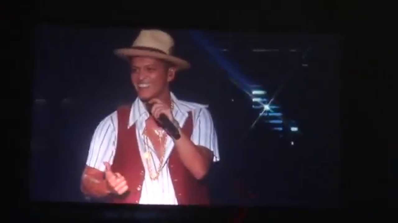 Bruno Mars- Moonshine Jungle Tour Taipei- If I knew+It Will Rain+互動+中文「我愛你」