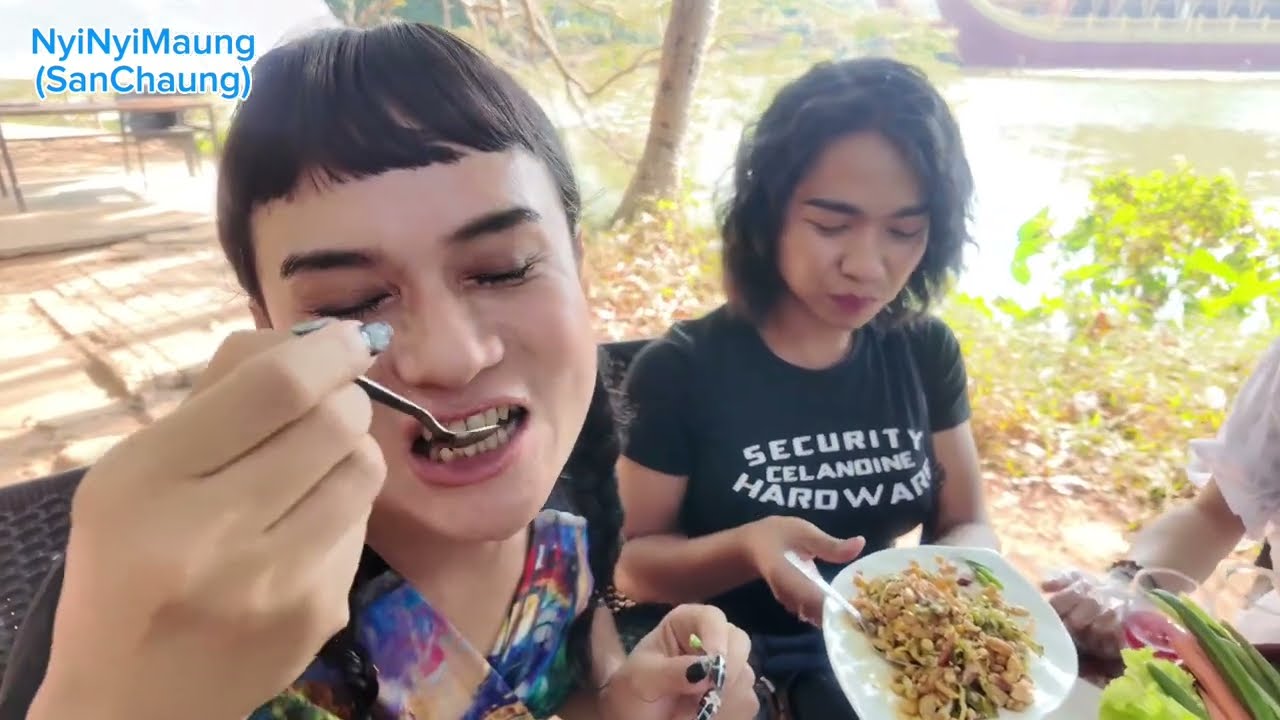 ကန်တော်ကြီး ထဲ နေလည်စာ ရေကန်စပ်မှာ ကျွေးမယ်ဆိုလို့ …