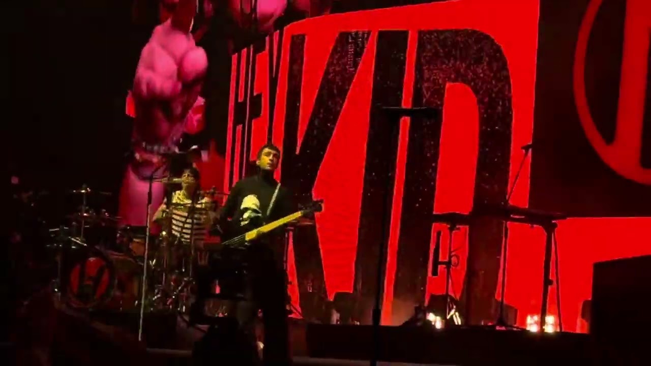 Twenty One Pilots - Next Semester - London O2 Arena Night 1