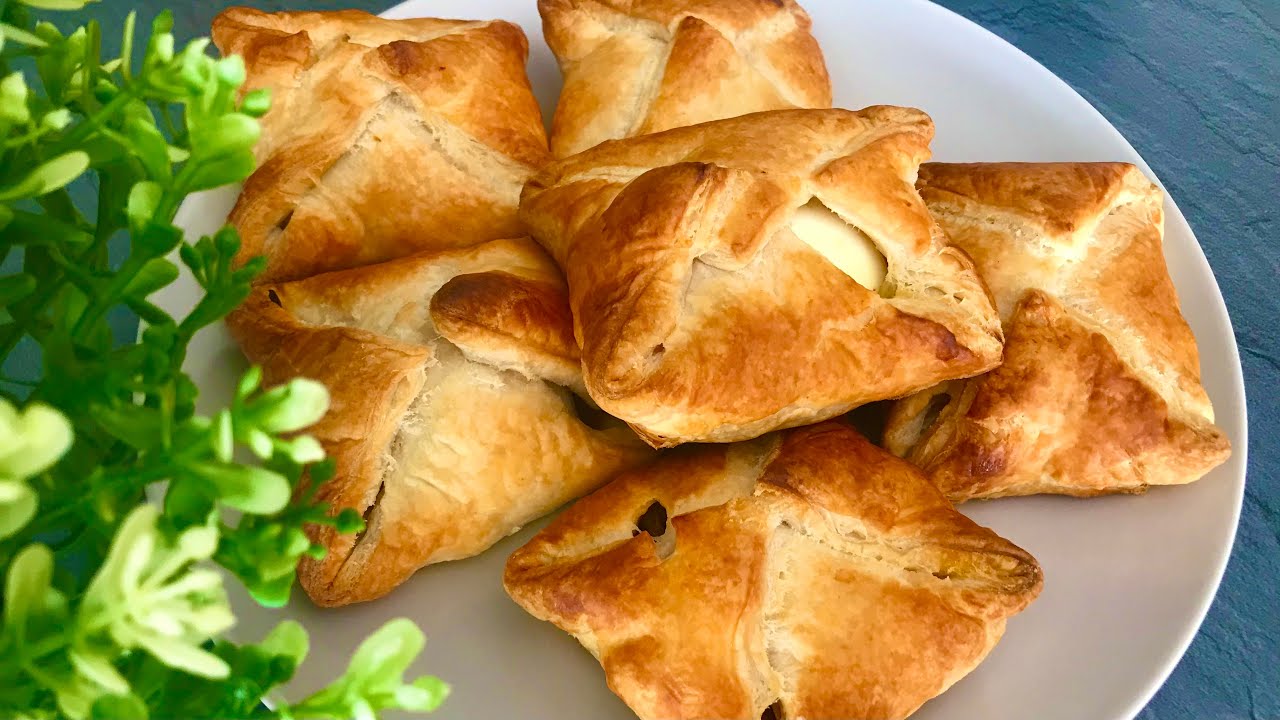Egg puffs | Bakery style egg puffs | Mutta puffs | Homemade egg puffs |