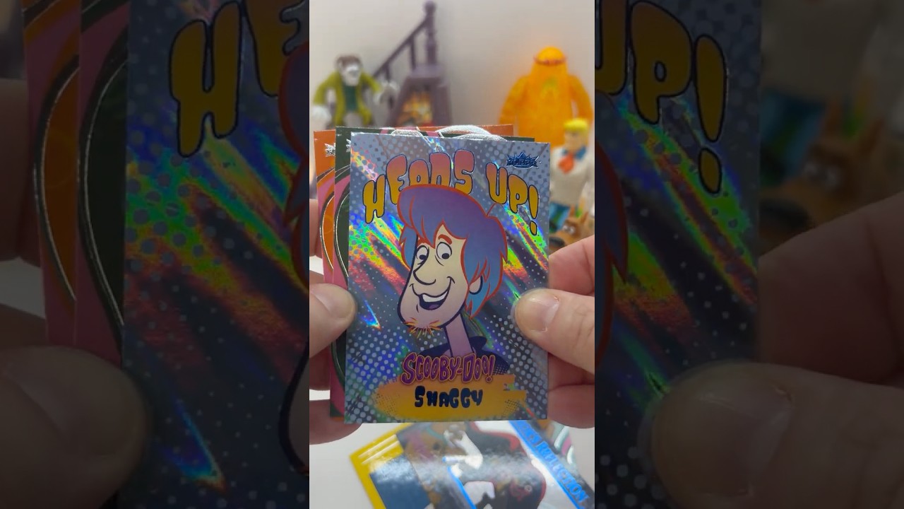 Scooby Doo 2025 Fleer Upper Deck Trading Cards - Pack 4/12 - Gold + Heads Up! Find