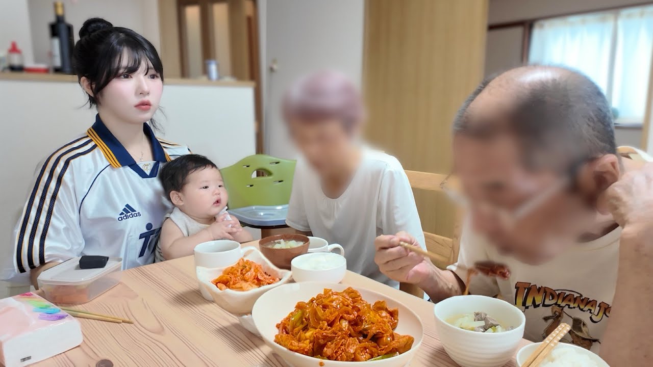 처음으로 제육볶음 드시고 이건 무조건 좋아할 수밖에 없다는 일본장인어른..