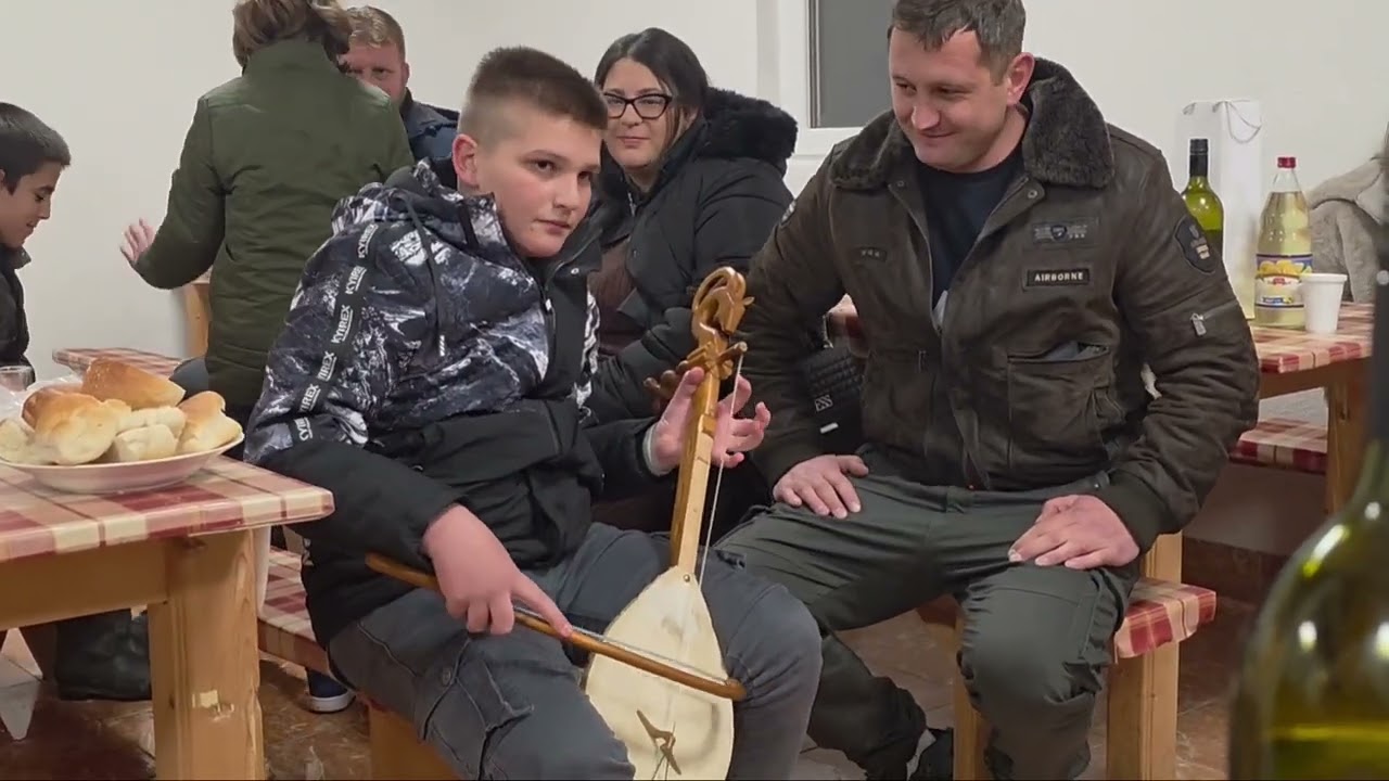 SELO LIJESKA 2026 NALAGANJE BADNJAKA