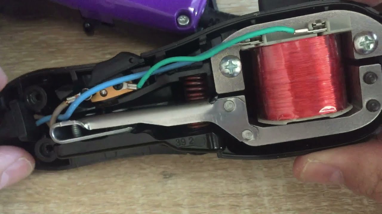 The &ldquo;White Head&rdquo; inside a WAHL clipper.